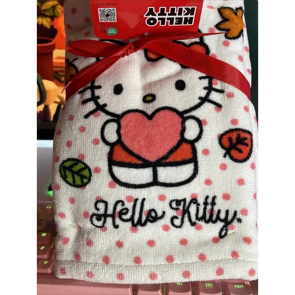 Hello Kitty Thanksgiving Hand Towels Dots Leaves Fall Autumn 2024 Sanrio 2 Pack
